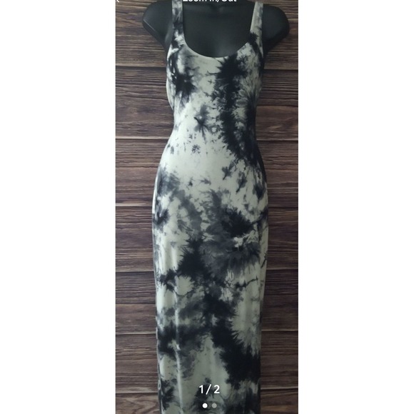 Fashion Nova Dresses & Skirts - Fashion Nova Midi Dress